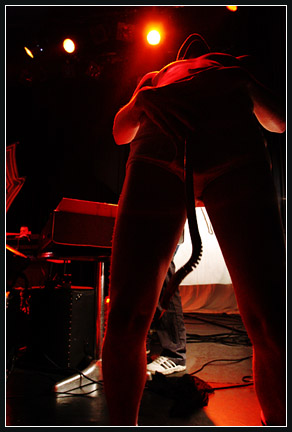2004-03-03 - Hidden Cameras at Trädgår'n, Göteborg
