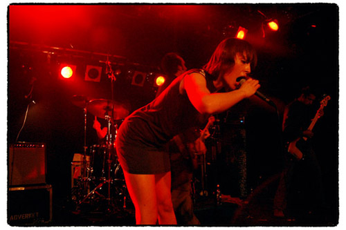 2004-04-03 - The Metric från Debaser Slussen, Stockholm