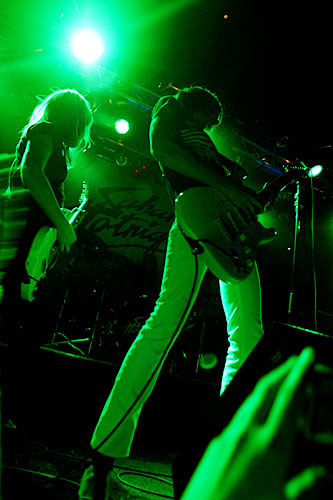 2004-10-23 - Sahara Hotnights at Sticky Fingers, Göteborg