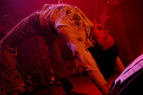 2004-11-04 - The Flaming Sideburns at Mondo, Stockholm