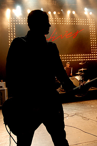 2004-11-07 - The Hives - Soundcheck at Cirkus, Stockholm