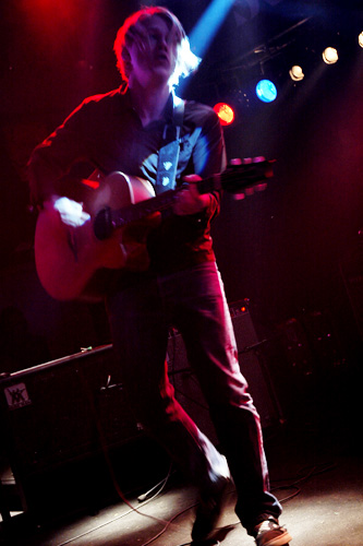 2005-02-04 - Johnossi at Debaser Slussen, Stockholm