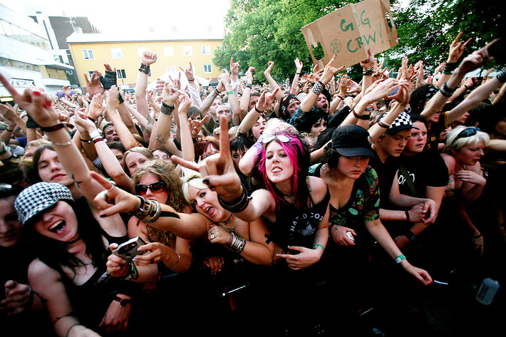 2006-07-08 - Hardcore Superstar at Peace & Love, Borlänge