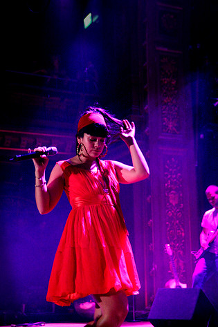 2006-12-02 - Lily Allen från Berns, Stockholm