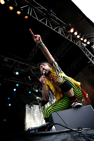 2007-07-01 - Gogol Bordello från Pier Pressure, Göteborg
