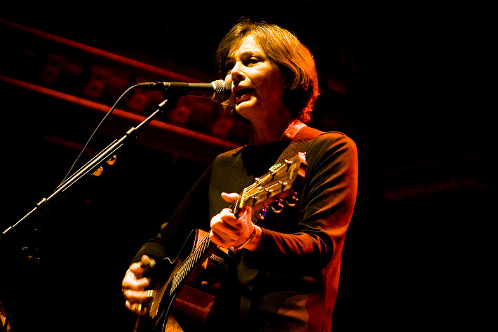 2007-07-05 - Nanci Griffith från Berns, Stockholm