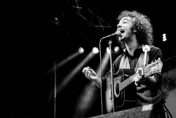 2007-08-10 - Albert Hammond Jr. at Way Out West, Göteborg