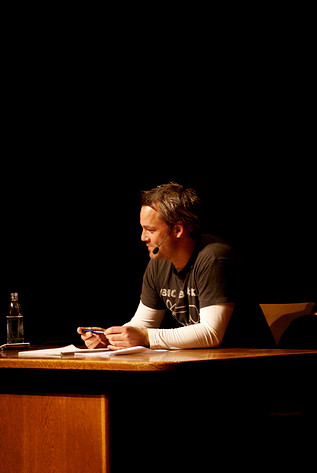 2007-12-04 - Henrik Schyffert at Rival, Stockholm