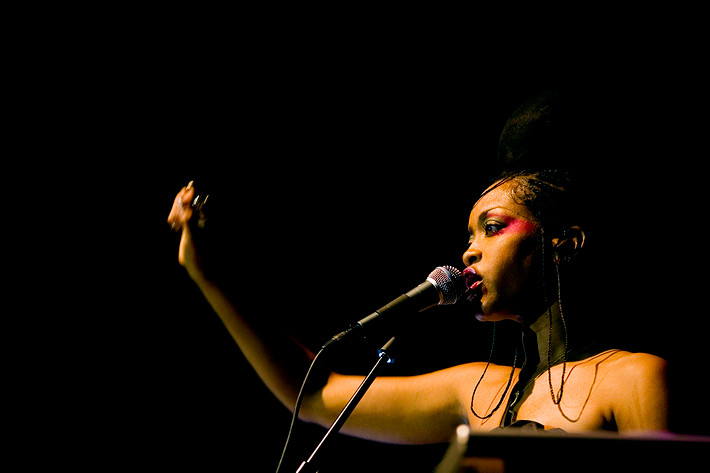 2008-06-26 - Erykah Badu at Berns, Stockholm