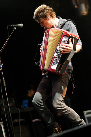 2008-08-01 - Lars Winnerbäck at Storsjöyran, Östersund