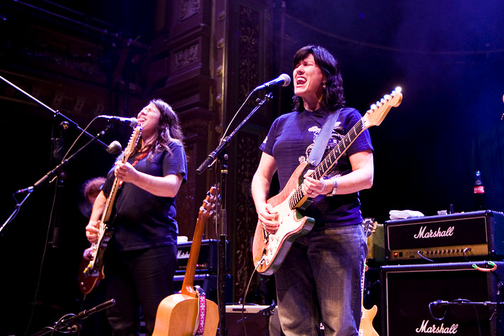 2008-08-26 - The Breeders at Berns, Stockholm