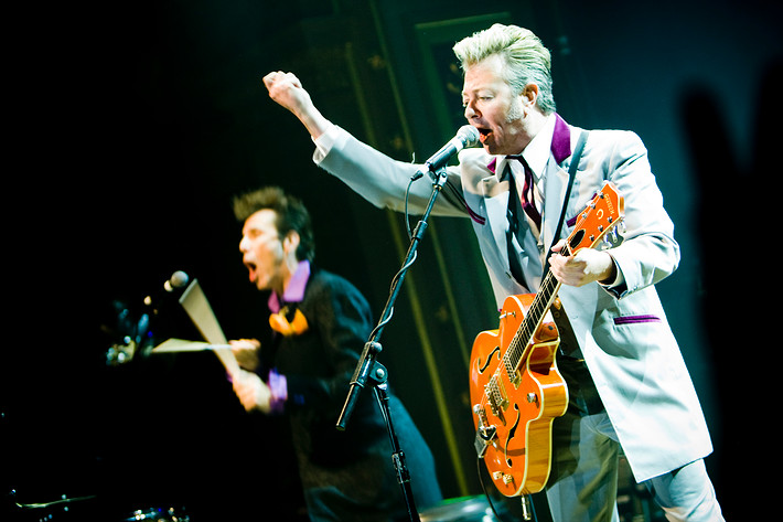 2008-08-29 - Stray Cats at Berns, Stockholm