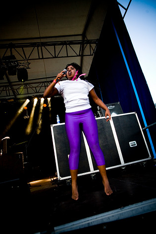 2008-08-30 - Bonde Do Role at Popaganda, Stockholm