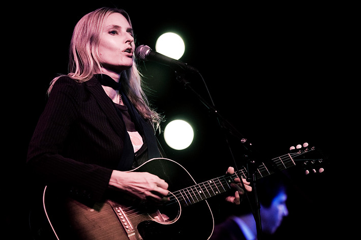 2008-11-10 - Aimee Mann at Chinateatern, Stockholm