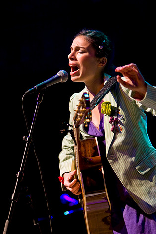 2008-12-14 - Yael Naim från Berns, Stockholm