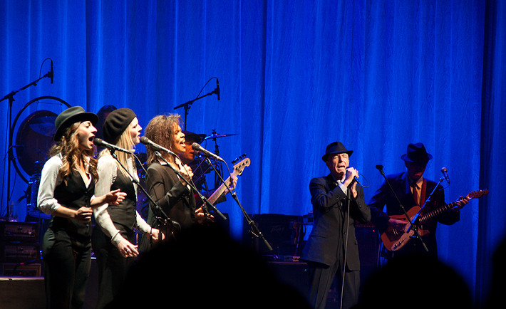 2009-02-19 - Leonard Cohen at The Beacon Theatre, New York City