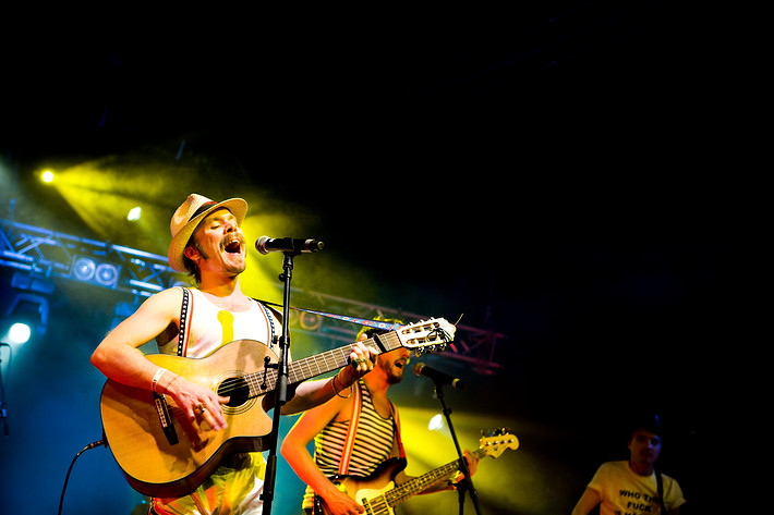 2009-06-26 - Hägga & The Thieves From The North från Peace & Love, Borlänge