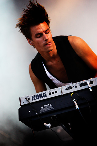 2009-06-26 - The Sounds at Peace & Love, Borlänge
