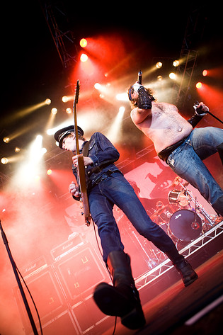 2009-06-26 - Turbonegro at Peace & Love, Borlänge