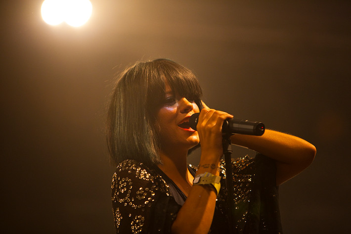 2009-07-04 - Lily Allen från Roskildefestivalen, Roskilde