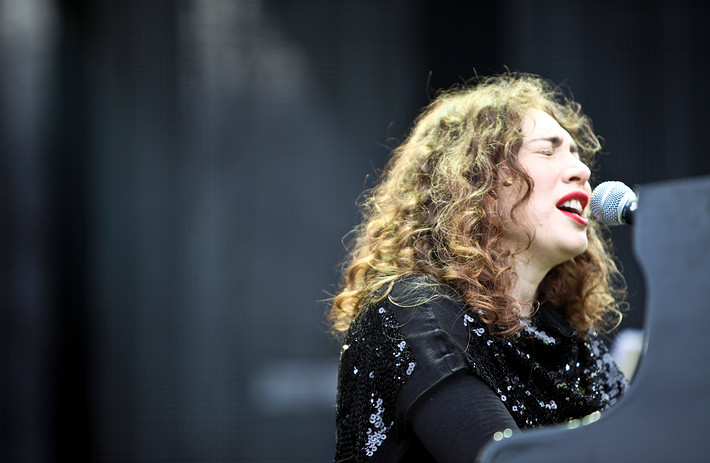 2009-07-09 - Regina Spektor från Hultsfredsfestivalen, Hultsfred