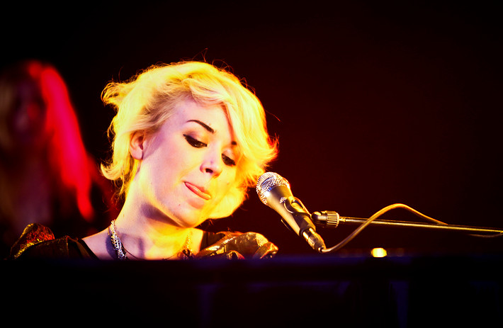 2009-07-31 - Frida Hyvönen at Storsjöyran, Östersund