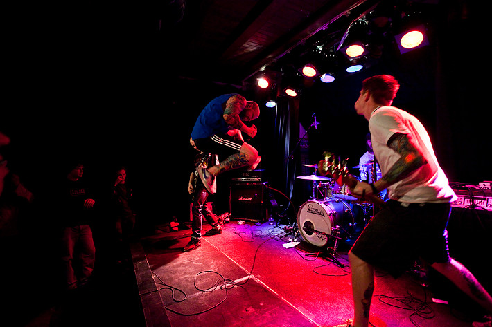 2010-01-15 - Stay Hungry at Guitars, Umeå