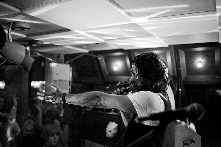 2010-03-19 - Andreas Grega at Kafé de luxe, Växjö