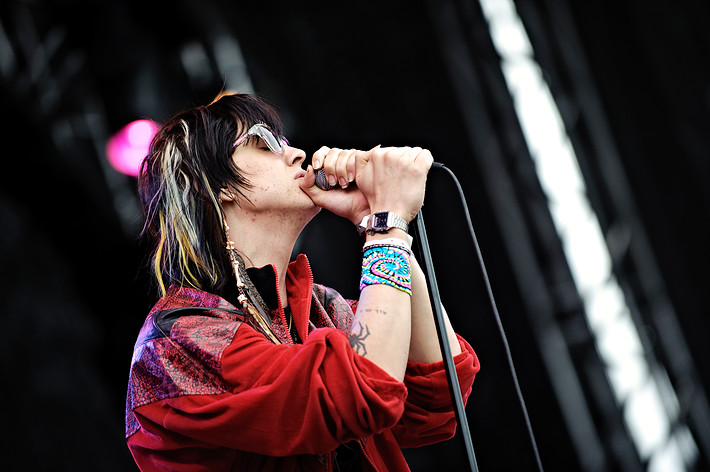2010-06-30 - Julian Casablancas at Peace & Love, Borlänge