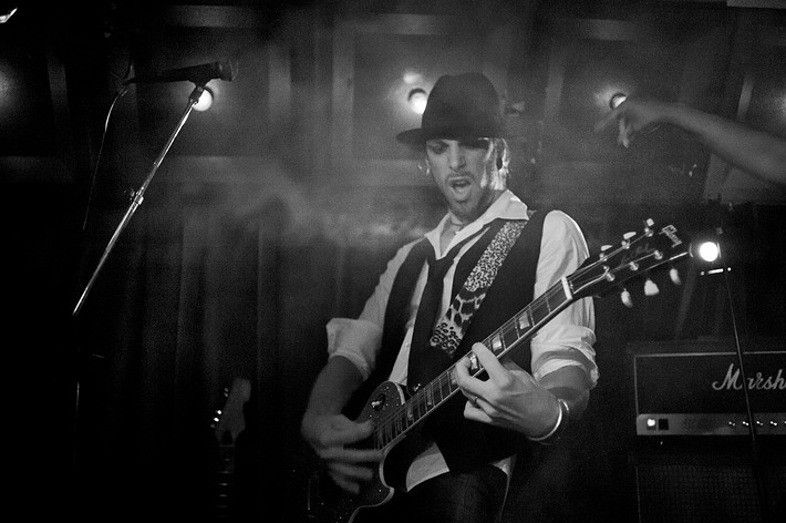 2010-09-25 - Val & The Bitches at Kafé de luxe, Växjö