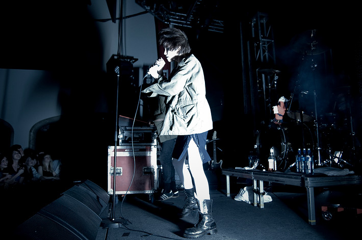 2010-11-18 - Crystal Castles at Debaser Medis, Stockholm