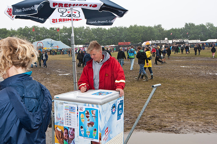 2011-07-02 - Områdesbilder at Roskildefestivalen, Roskilde