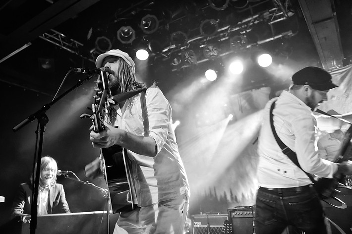 2011-11-11 - Friska Viljor at KIFF, Aarau