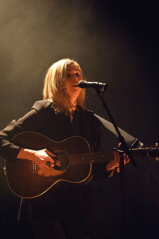 2012-02-25 - Anna Ternheim at Bierhübeli, Bern