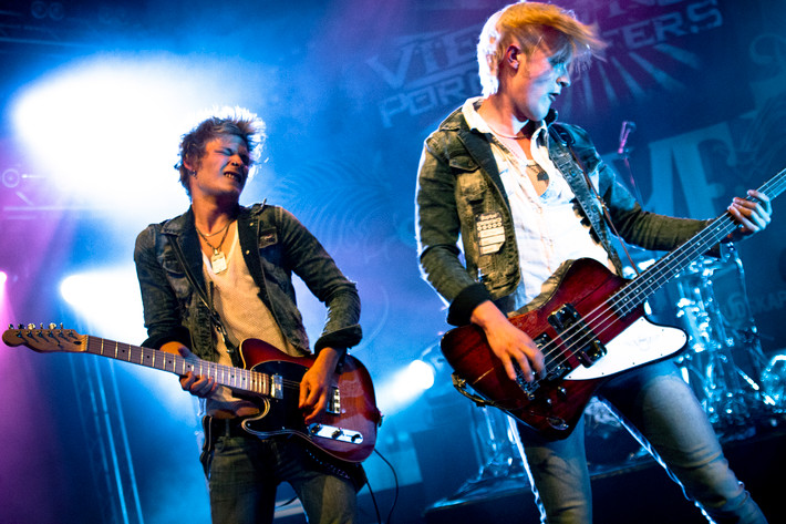 2012-06-27 - Vietcong Pornsürfers at Peace & Love, Borlänge