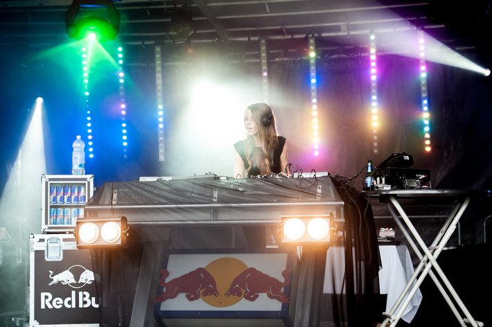2012-07-14 - Victoria Tinggren at Open Air Housefestival, Växjö