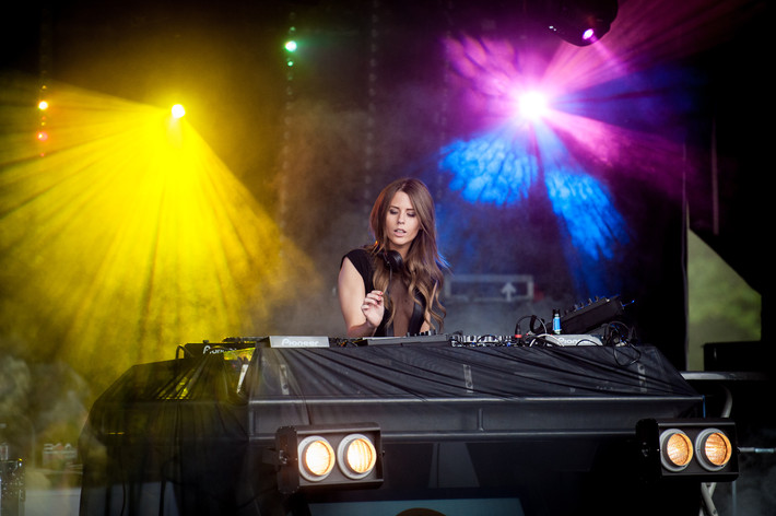 2012-07-14 - Victoria Tinggren at Open Air Housefestival, Växjö