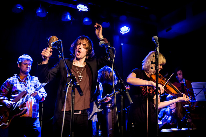 2012-12-30 - Umeåartister hyllar ISOLATION YEARS at Guitars, Umeå