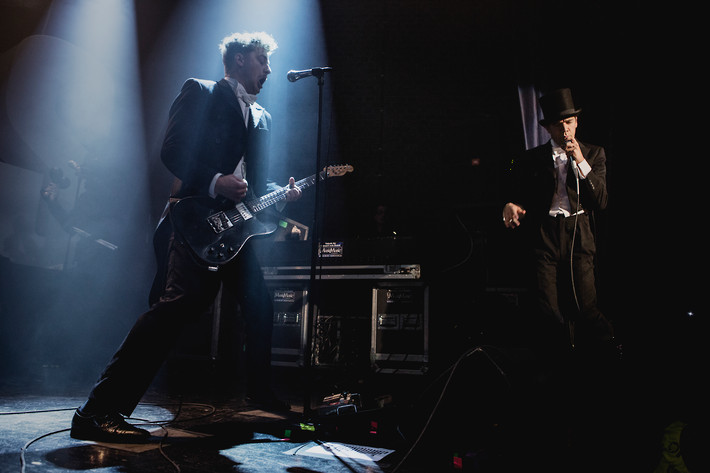 2013-02-02 - The Hives från Conventum, Örebro