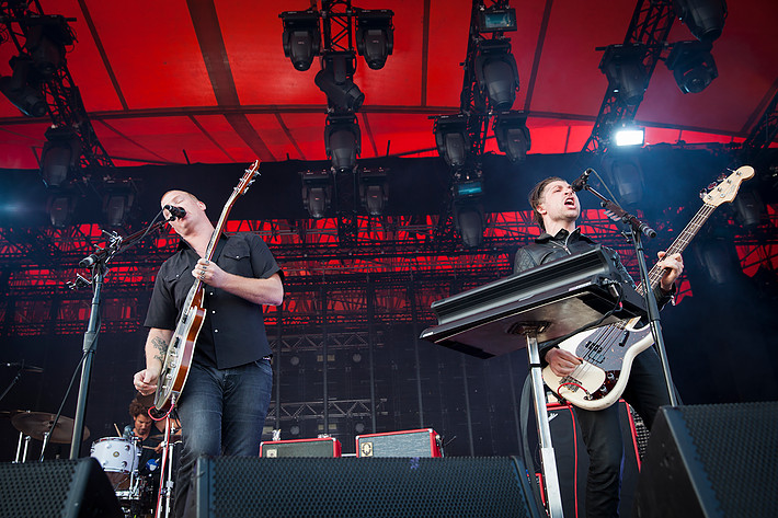 2013-07-07 - Queens Of The Stone Age at Roskildefestivalen, Roskilde