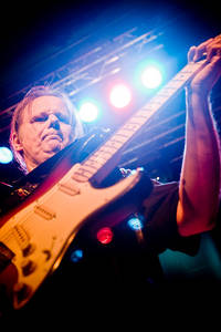 2009-04-28 - Walter Trout & the Radicals at Debaser Medis, Stockholm