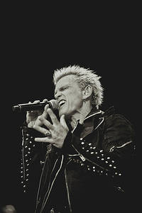 2012-06-29 - Billy Idol at Peace & Love, Borlänge